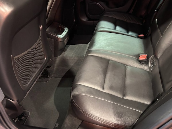 Used Volvo V60 Cross Country 2019 for sale - 76291921: Photo 11