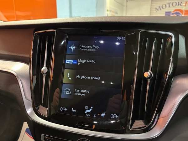 Used Volvo V60 Cross Country 2019 for sale - 76291921: Photo 31