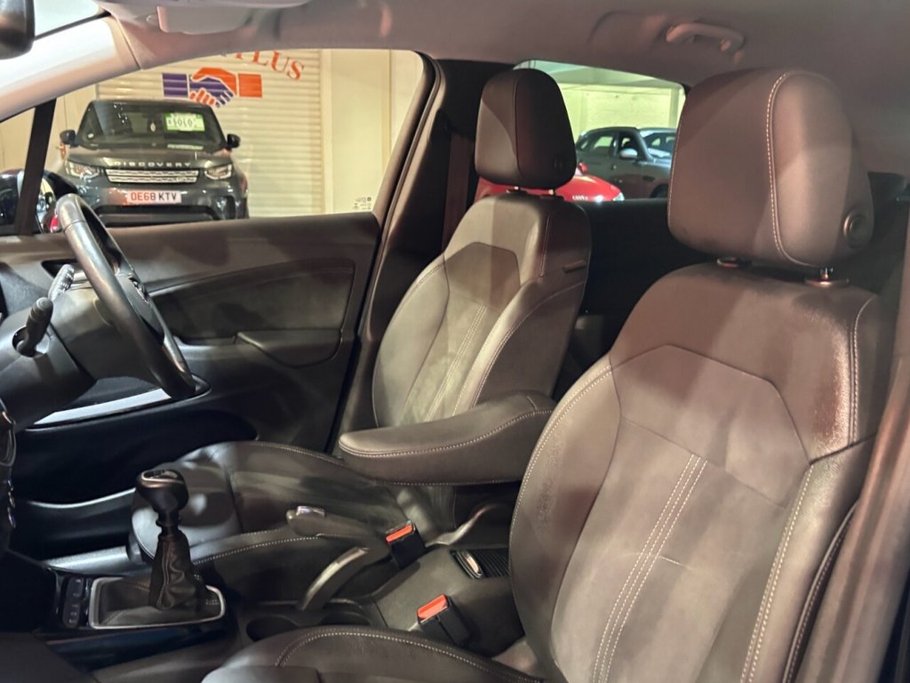 Used Vauxhall Crossland 2022 for sale - 76111927: Photo 17