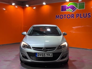 Used Vauxhall Astra 2015 for sale - 76520461: Photo