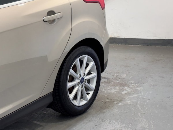 Used Ford Focus 2016 for sale - 74659362: Photo 7