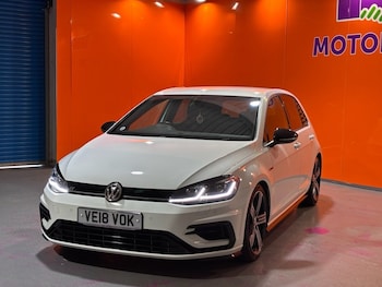 Used Volkswagen Golf 2018 for sale - 76111905: Photo