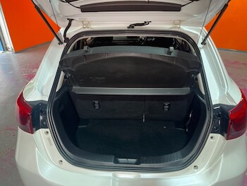 Used Mazda Mazda2 2015 for sale - 78186852: Photo