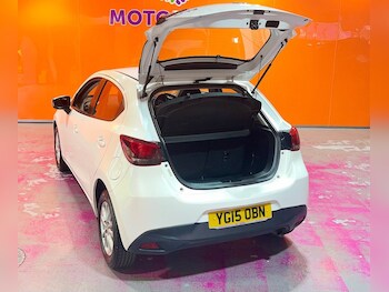 Used Mazda Mazda2 2015 for sale - 78186852: Photo