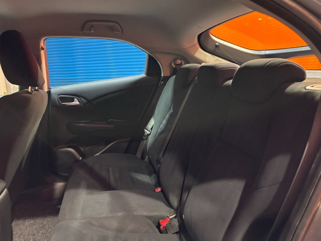 Used Honda Civic 2013 for sale - 76535526: Photo 15