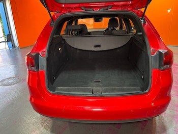 Used Vauxhall Astra 2017 for sale - 78212986: Photo