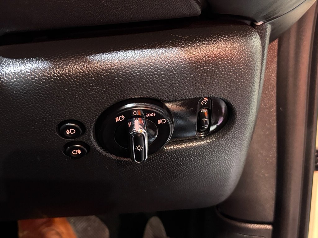 Used MINI Convertible 2016 for sale - 76595871: Photo 27