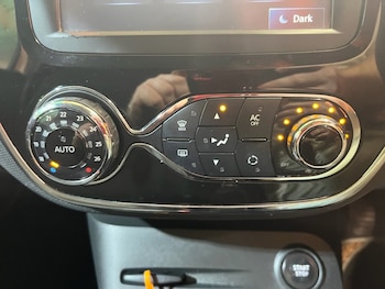 Used Renault Captur 2015 for sale - 79592114: Photo