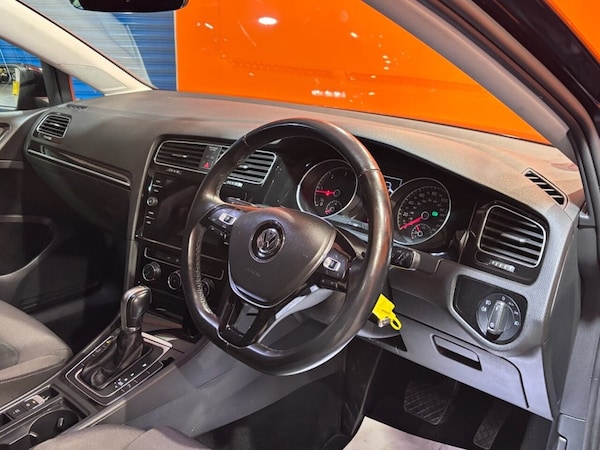 Used Volkswagen Golf 2018 for sale - 76178377: Photo 11