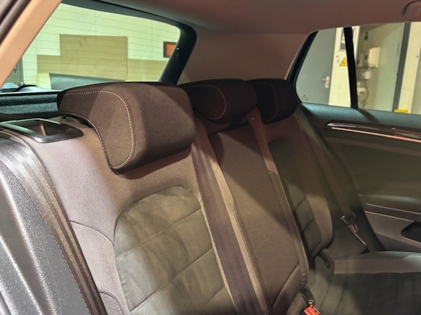 Used Volkswagen Golf 2018 for sale - 76178377: Photo 17
