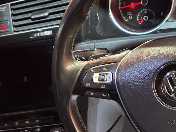Used Volkswagen Golf 2018 for sale - 76178377: Photo 24