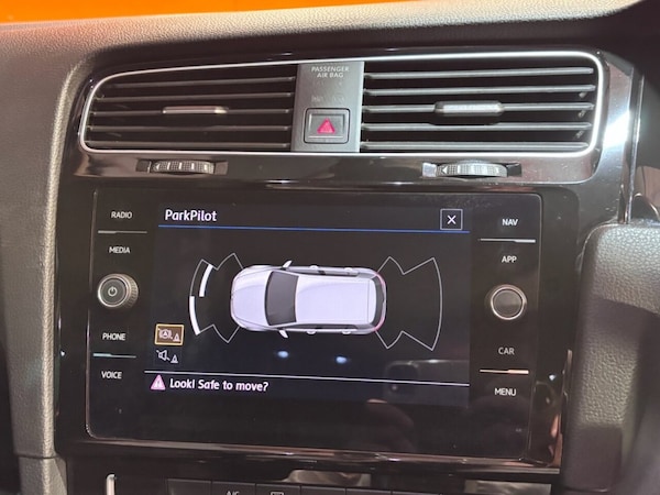 Used Volkswagen Golf 2018 for sale - 76178377: Photo 38
