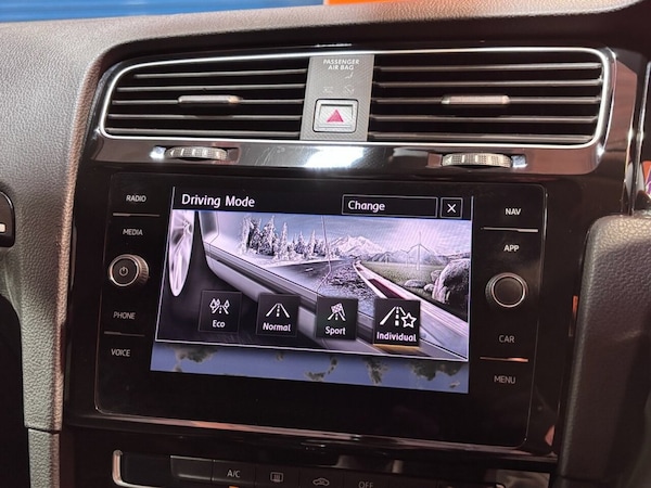 Used Volkswagen Golf 2018 for sale - 76178377: Photo 39
