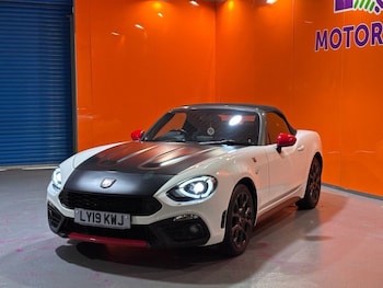 Used Abarth 124 Spider 2019 for sale - 76029121: Photo