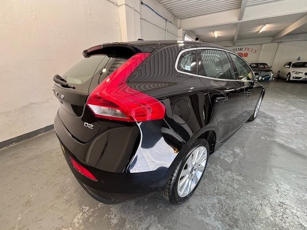 Used Volvo V40 2016 for sale - 74373664: Photo 11