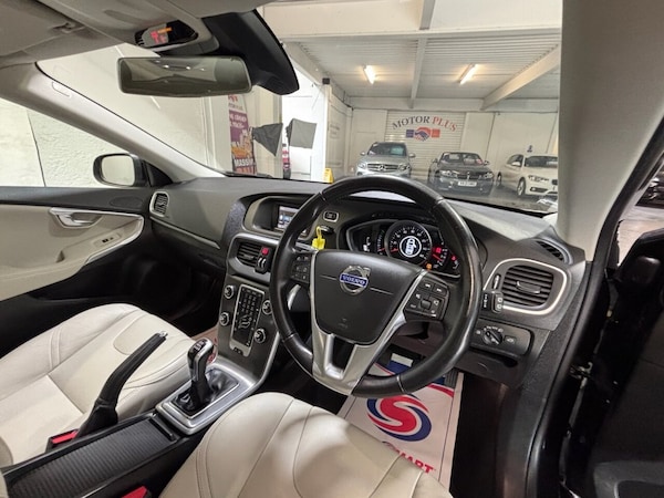 Used Volvo V40 2016 for sale - 74373664: Photo 13