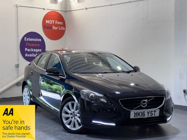 Used Volvo V40 2016 for sale - 74373664: Photo 1