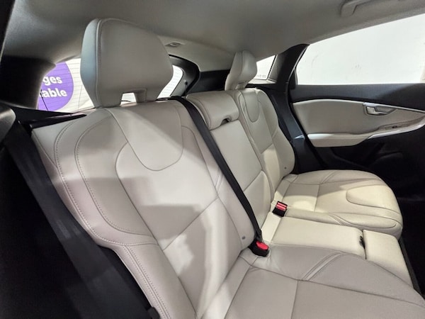 Used Volvo V40 2016 for sale - 74373664: Photo 20