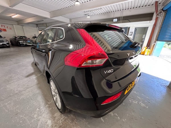 Used Volvo V40 2016 for sale - 74373664: Photo 8