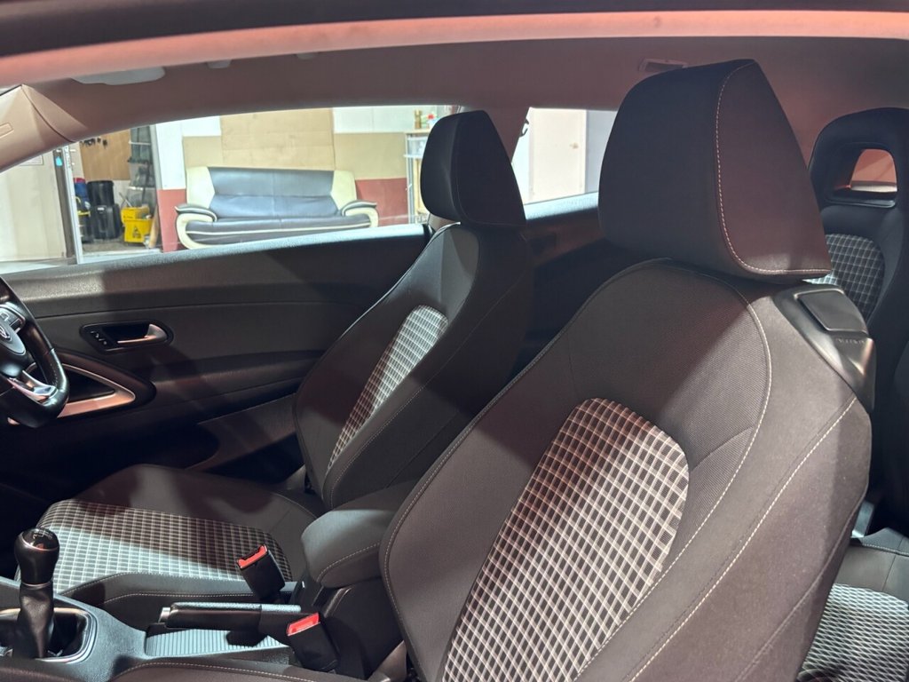 Used Volkswagen Scirocco 2016 for sale - 76210801: Photo 22