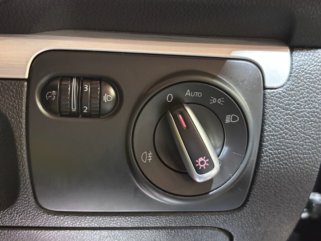 Used Volkswagen Scirocco 2016 for sale - 76210801: Photo 35