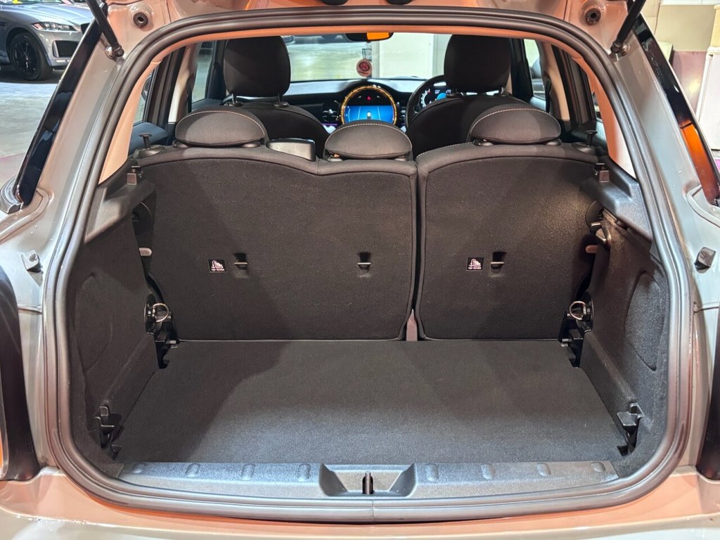 Used MINI Hatch 2021 for sale - 76900841: Photo 40