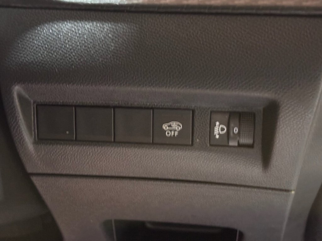 Used Peugeot 2008 2025 for sale - 75896874: Photo 41