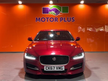 Used Jaguar XE 2018 for sale - 75911269: Photo