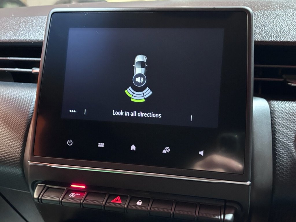 Used Renault Clio 2020 for sale - 76665831: Photo 35