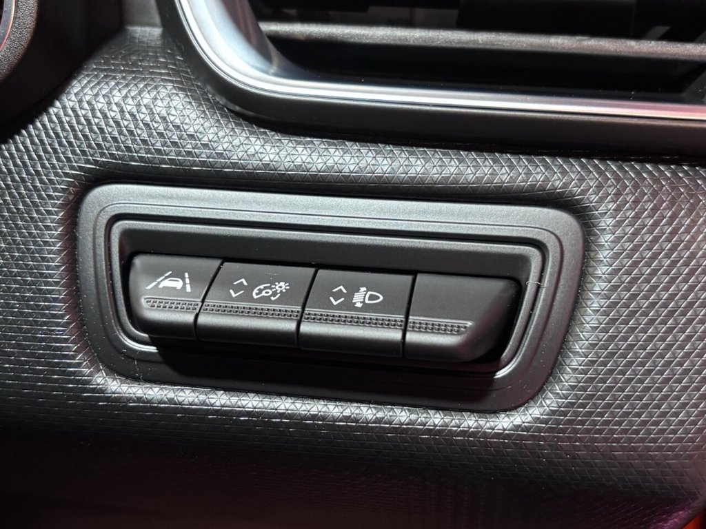 Used Renault Clio 2020 for sale - 76665831: Photo 36