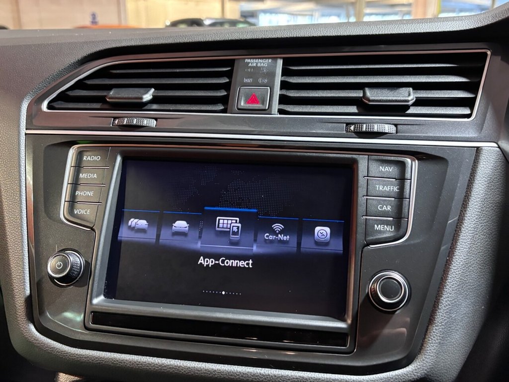 Used Volkswagen Tiguan 2016 for sale - 77341471: Photo 38