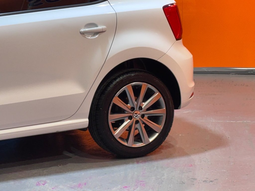 Used Volkswagen Polo 2014 for sale - 77038130: Photo 12