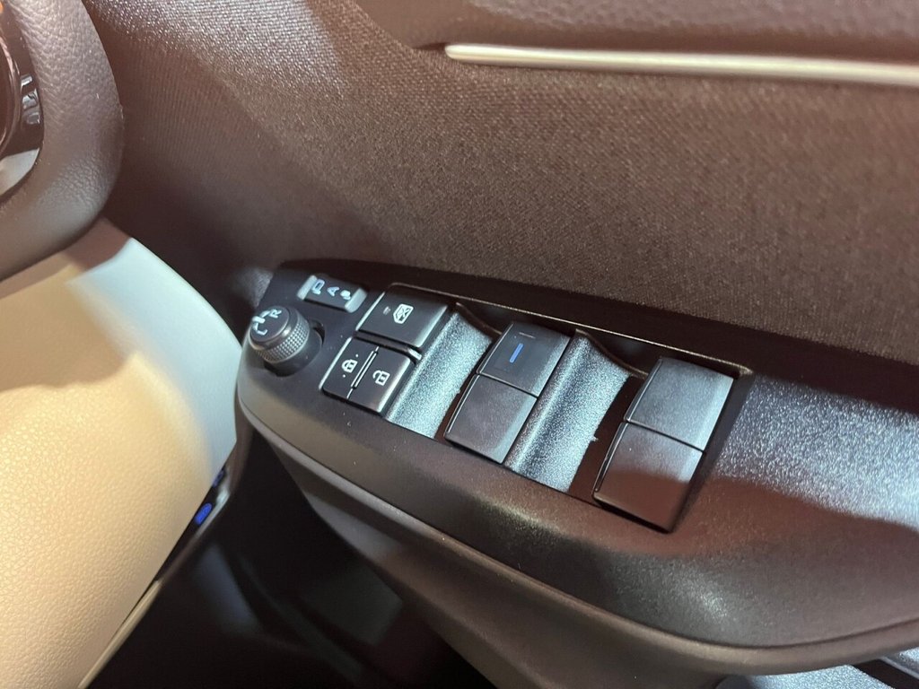 Used Toyota Yaris 2022 for sale - 77572141: Photo 30