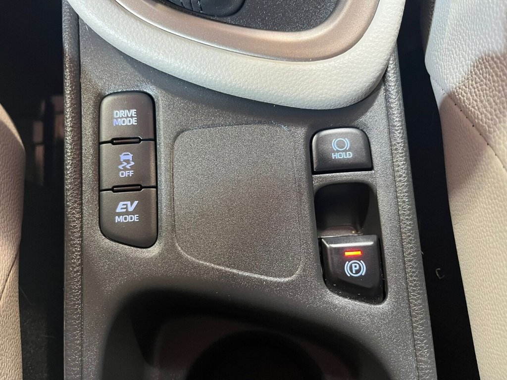 Used Toyota Yaris 2022 for sale - 77572141: Photo 31