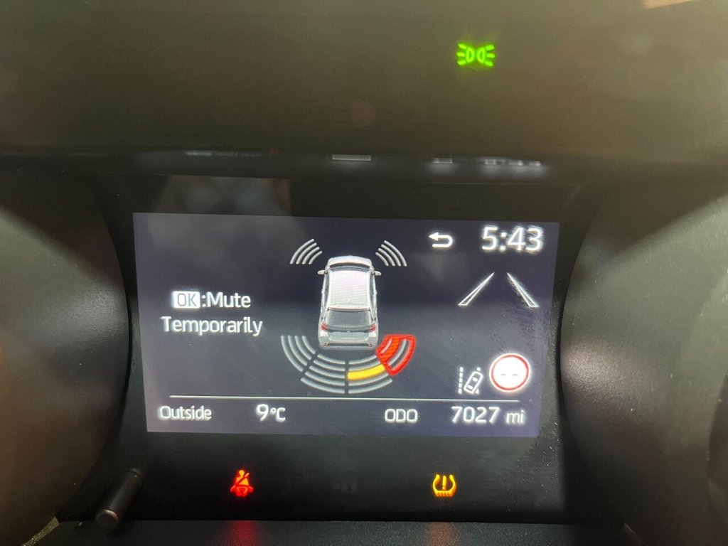 Used Toyota Yaris 2022 for sale - 77572141: Photo 35