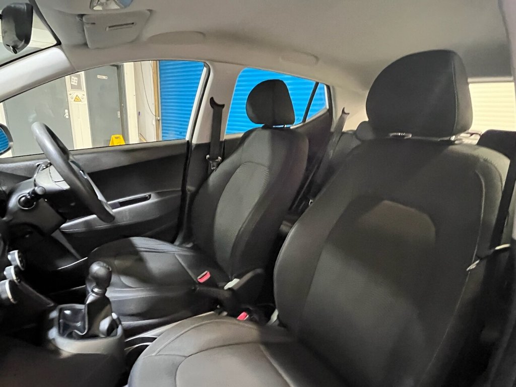 Used Hyundai i10 2018 for sale - 76670629: Photo 24