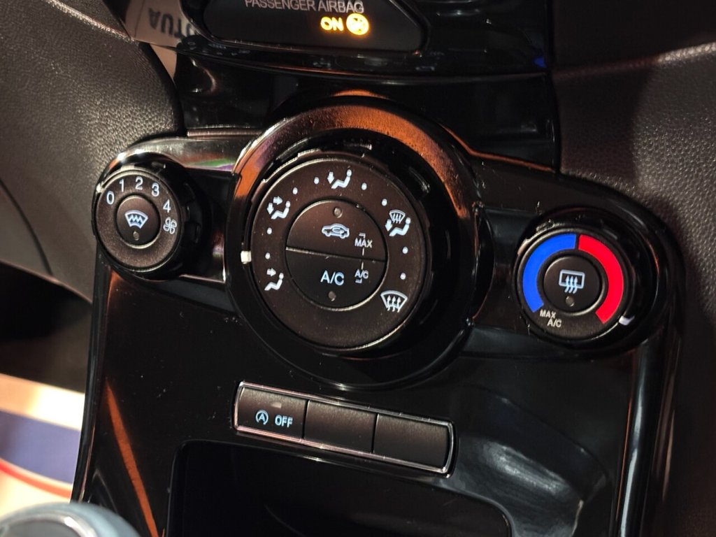 Used Ford Fiesta 2013 for sale - 76642848: Photo 26