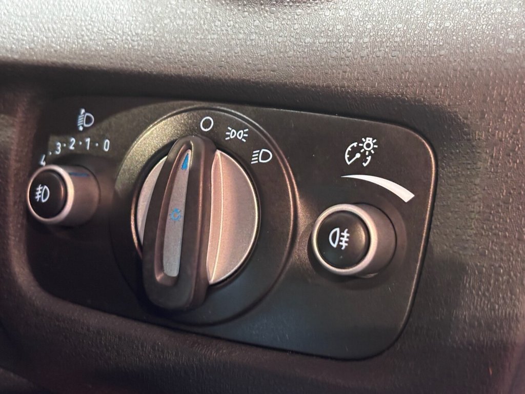 Used Ford Fiesta 2013 for sale - 76642848: Photo 33