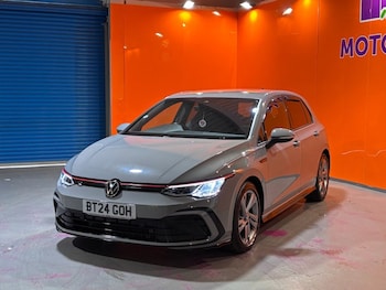 Used Volkswagen Golf 2024 for sale - 78401400: Photo