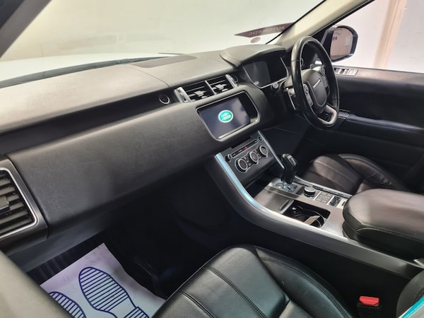 Used Land Rover Range Rover Sport 2018 for sale - 74257339: Photo 15