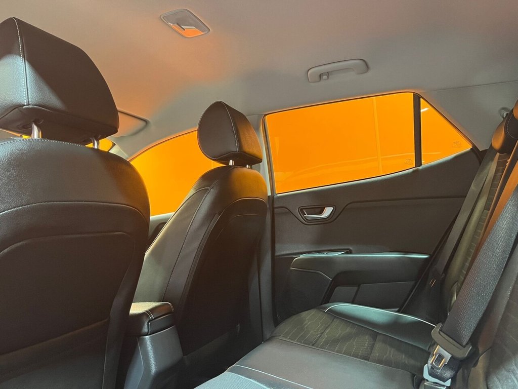 Used Kia Stonic 2023 for sale - 77594719: Photo 31