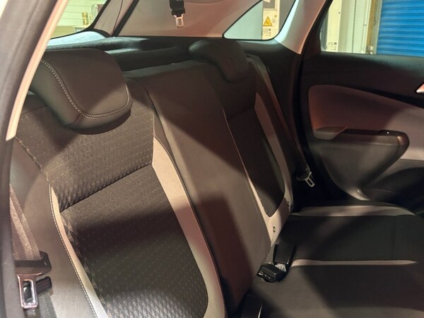 Used Vauxhall Crossland X 2020 for sale - 76105505: Photo 13