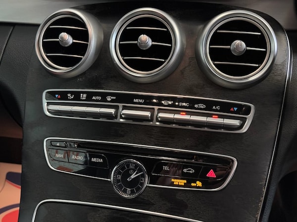 Used Mercedes-Benz C-Class 2018 for sale - 74942552: Photo 36