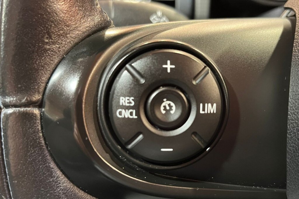 Used MINI Convertible 2018 for sale - 77200102: Photo 16