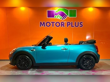 Used MINI Convertible 2018 for sale - 77200102: Photo
