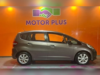 Used Honda Jazz 2014 for sale - 77200594: Photo
