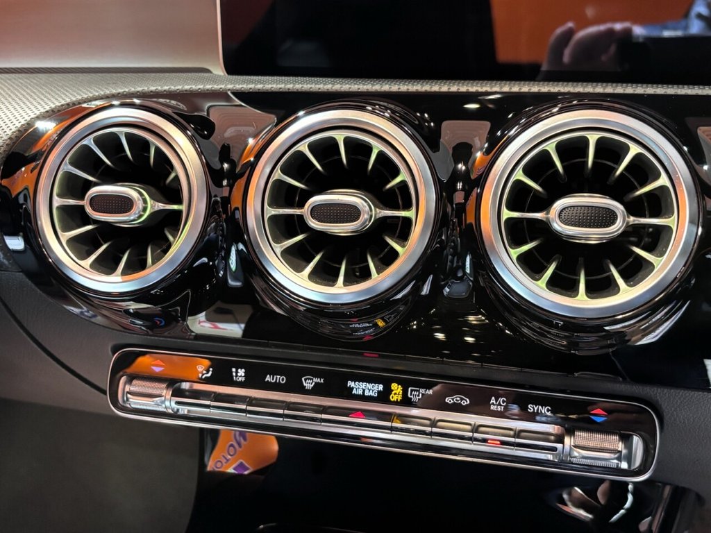 Used Mercedes-Benz A-Class 2018 for sale - 76317123: Photo 21