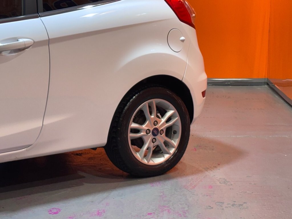 Used Ford Fiesta 2015 for sale - 76535774: Photo 12