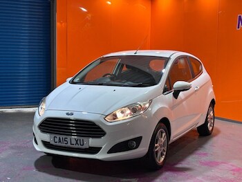 Used Ford Fiesta 2015 for sale - 76535774: Photo
