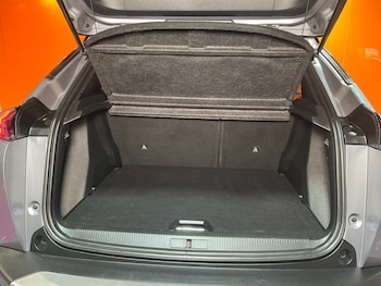 Used Peugeot 2008 2023 for sale - 78200355: Photo